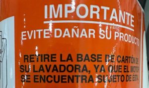 barnizado Barniz en etiqueta adhesiva